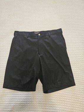 Peter Millar Crown Sport Golf Shorts Black 36 Polyester Quick Dry size 36.